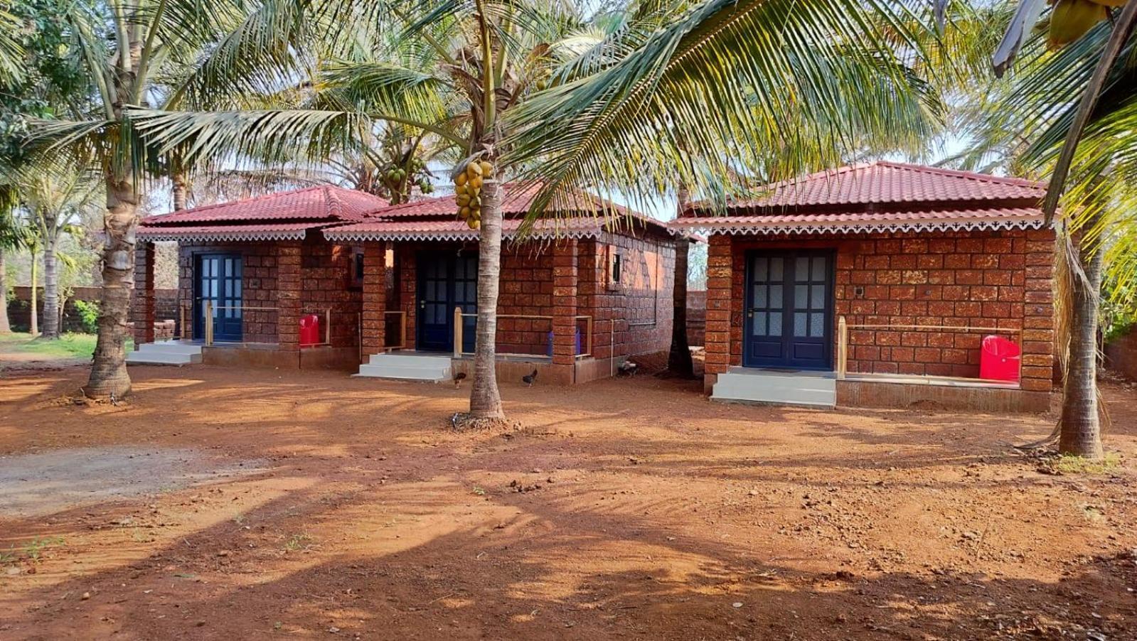 Saka Kadams Home Stay Guhāgar Exteriör bild