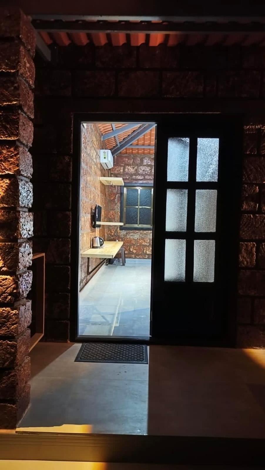 Saka Kadams Home Stay Guhāgar Exteriör bild
